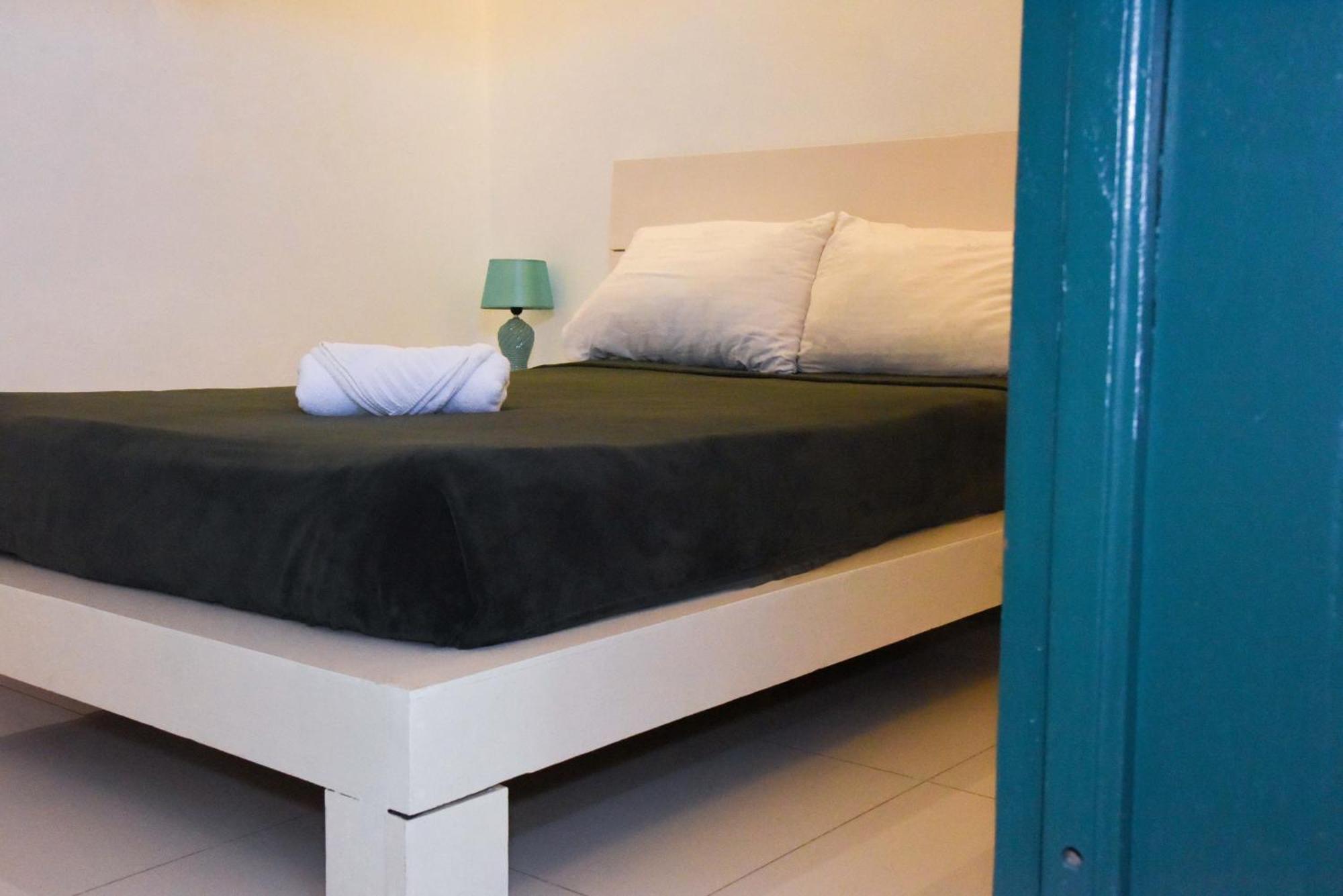Hostal Gato Colonial Santo Domingo Esterno foto