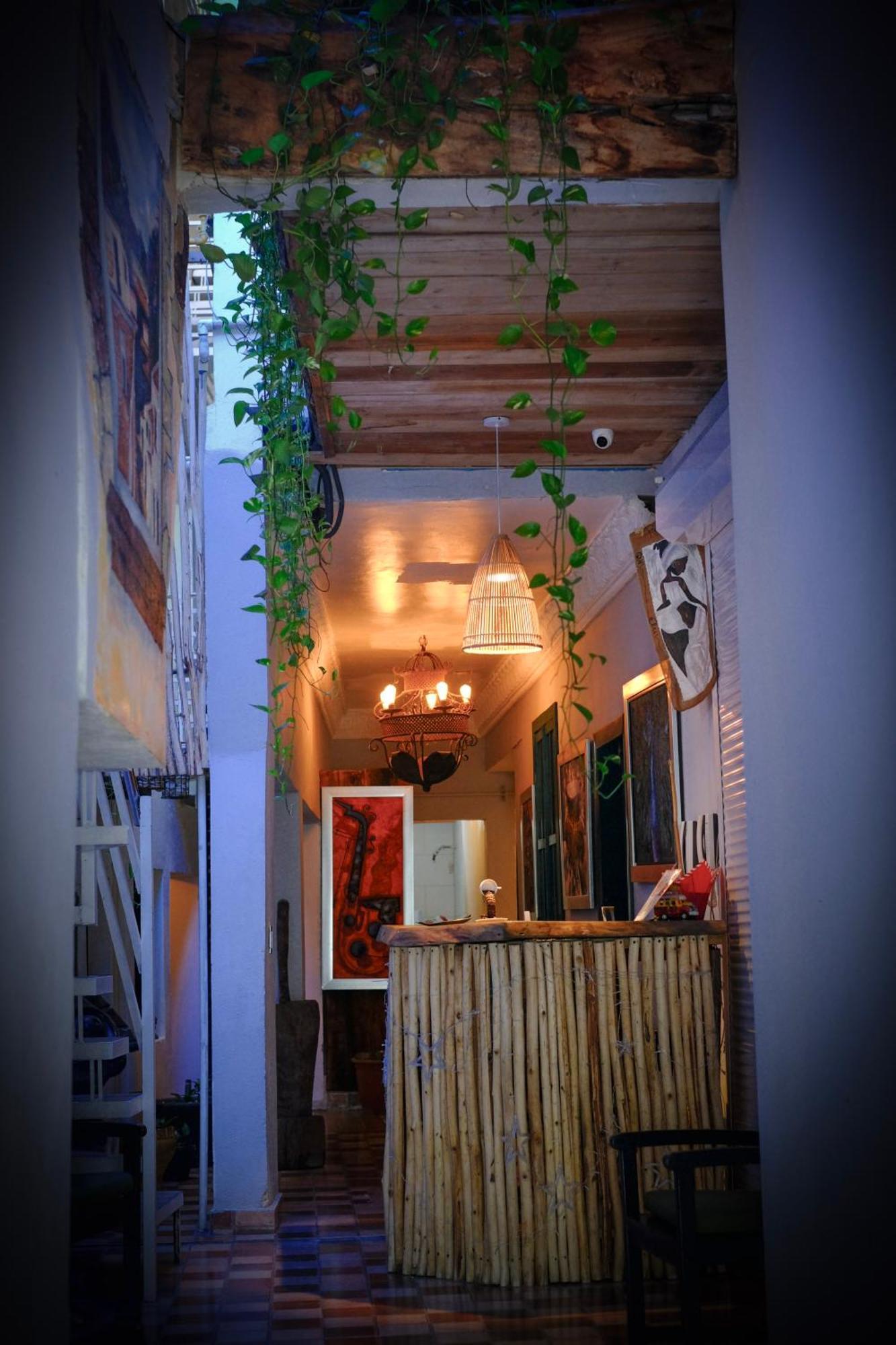 Hostal Gato Colonial Santo Domingo Esterno foto
